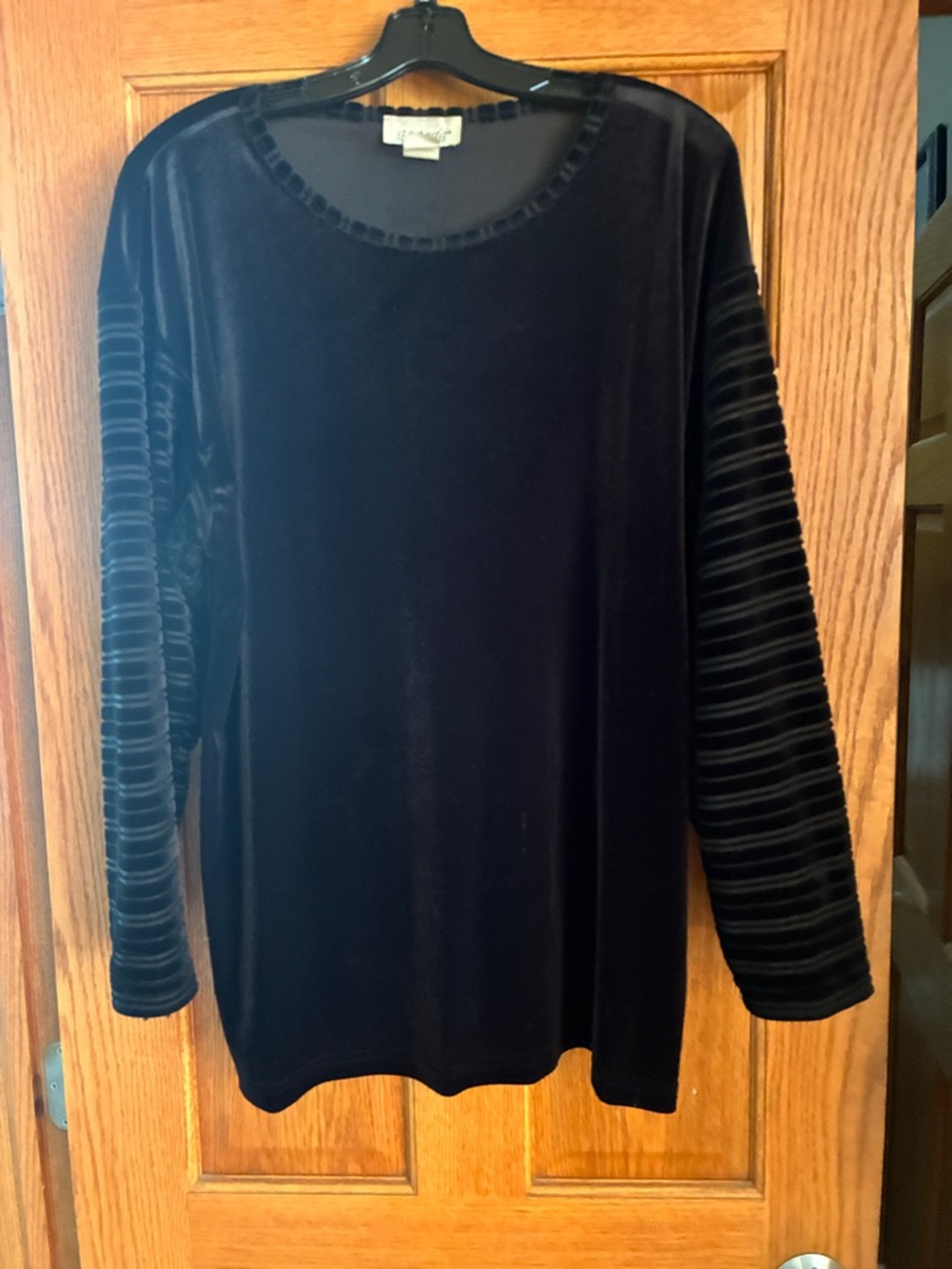 Agenda Black Velvet Long Sleeve Ribbed-Sleeve Top